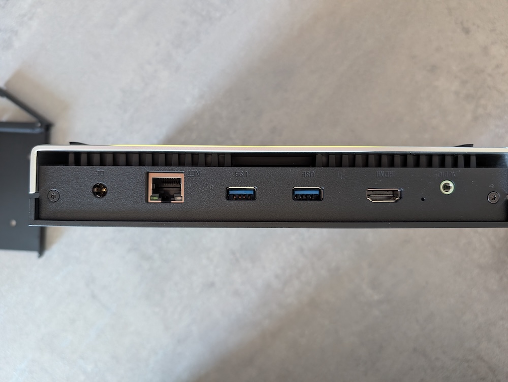 lincplus lincstation n1 back